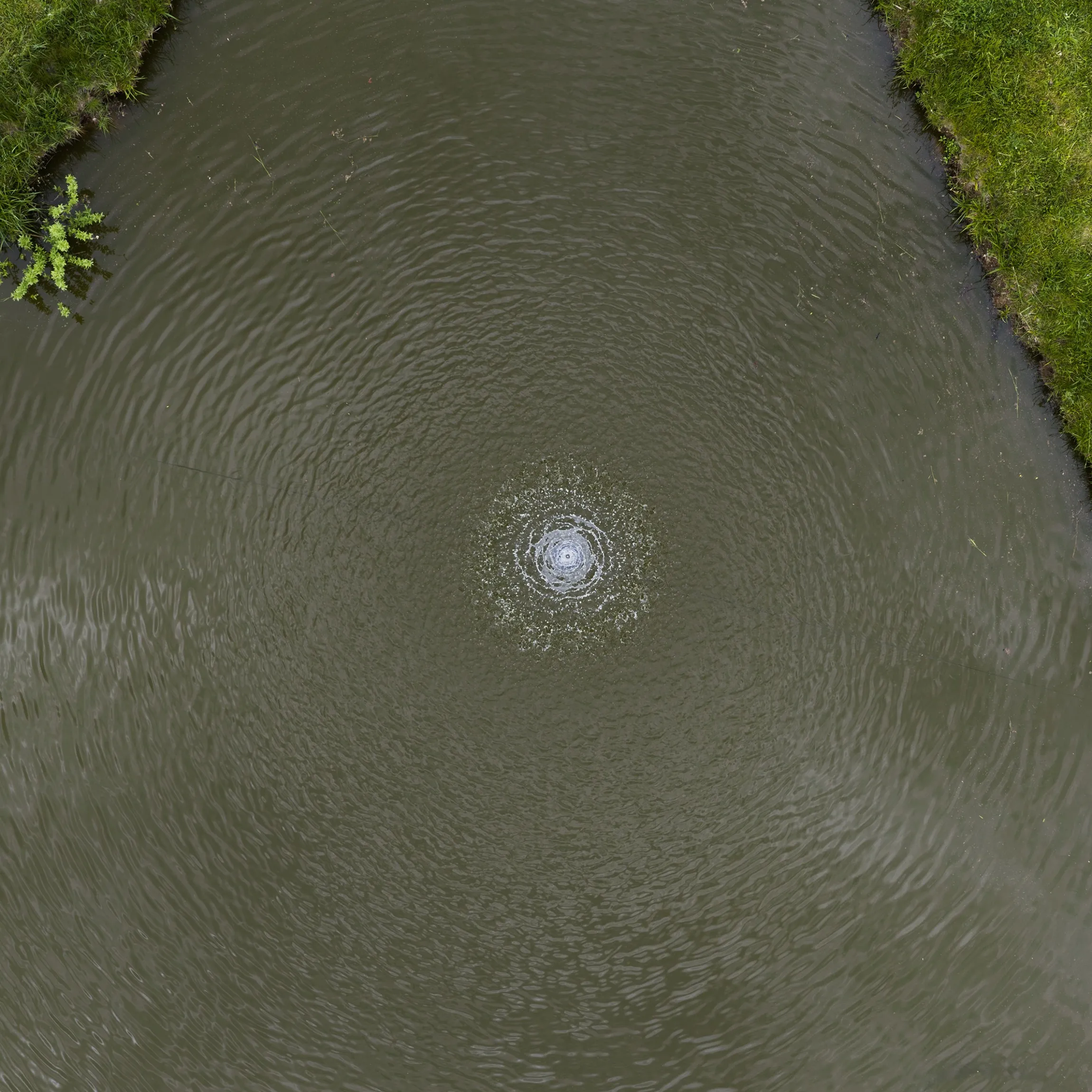 Schwimmender Solar Fischteichbelüfter „Jet Flow 100/ 10.000“