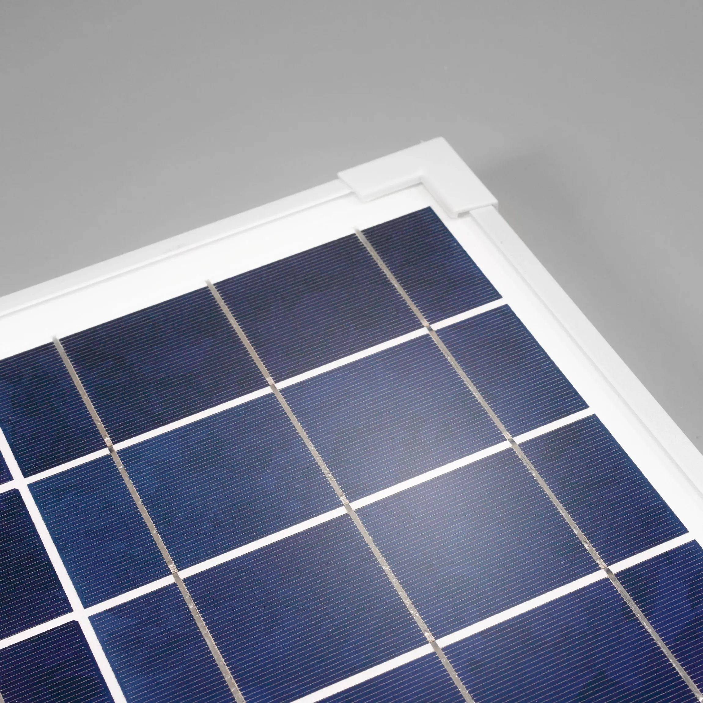 Solar Bachlaufpumpenset 150/4200 mit 24 Ah Pb Akkuspeicher