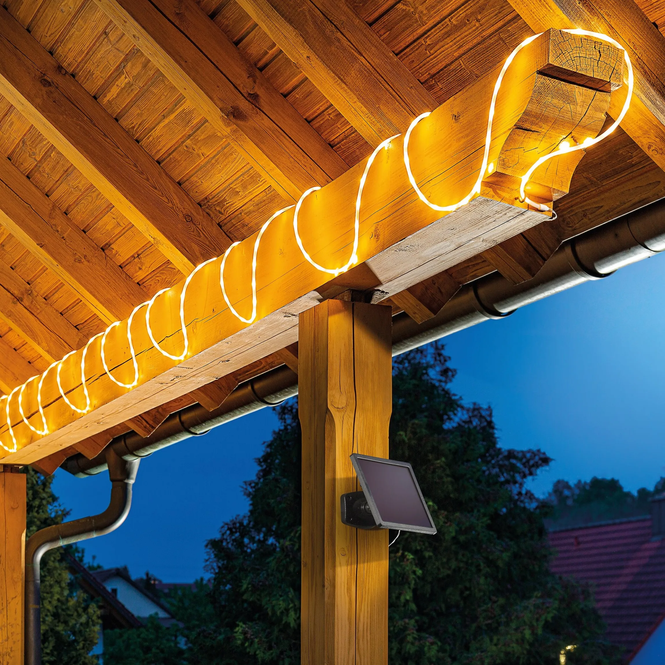 Solar Lichterschlauch mit 200 warmweißen LEDs
