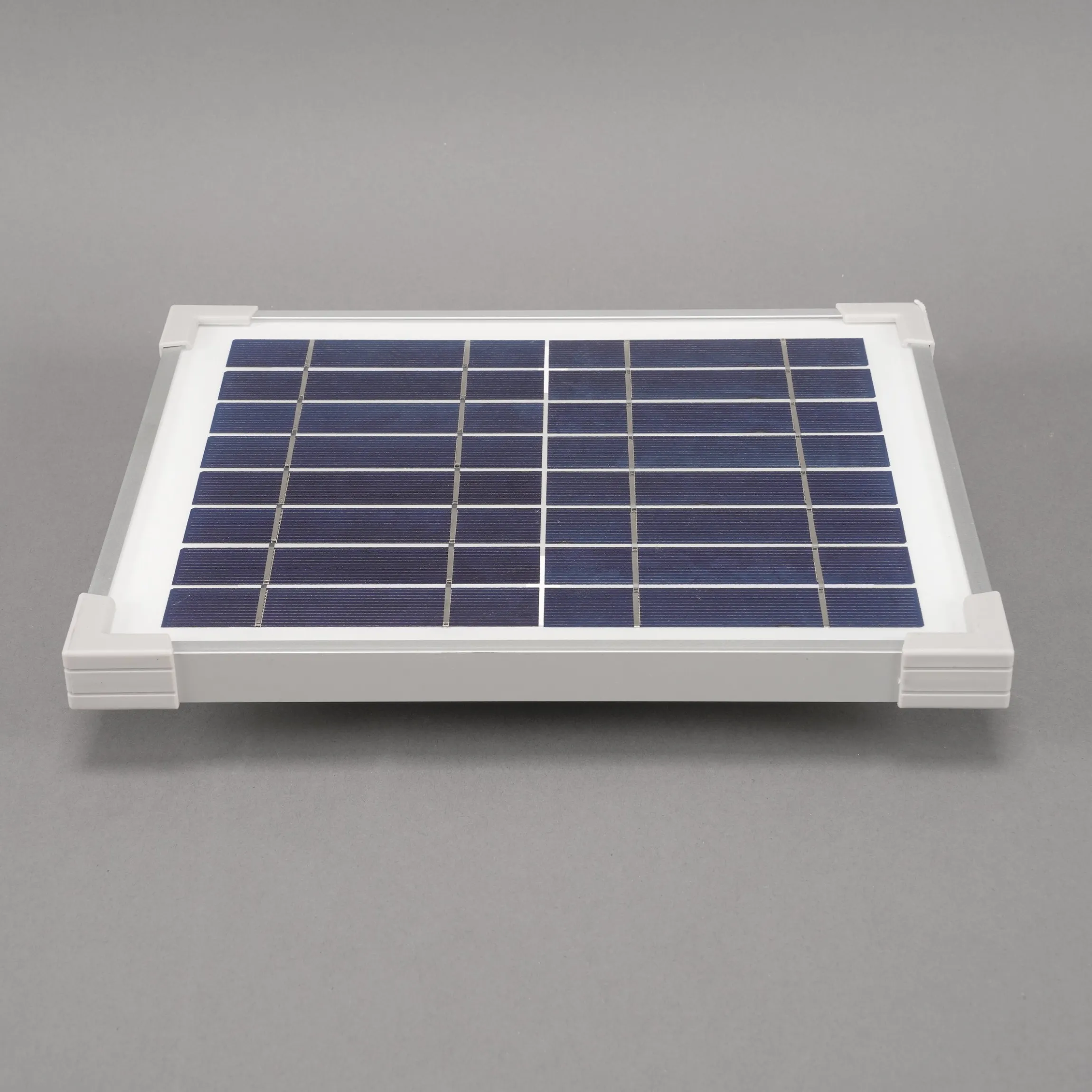 Solarmodul 5 Wp / 8 V mit Stecker 2-polig rund