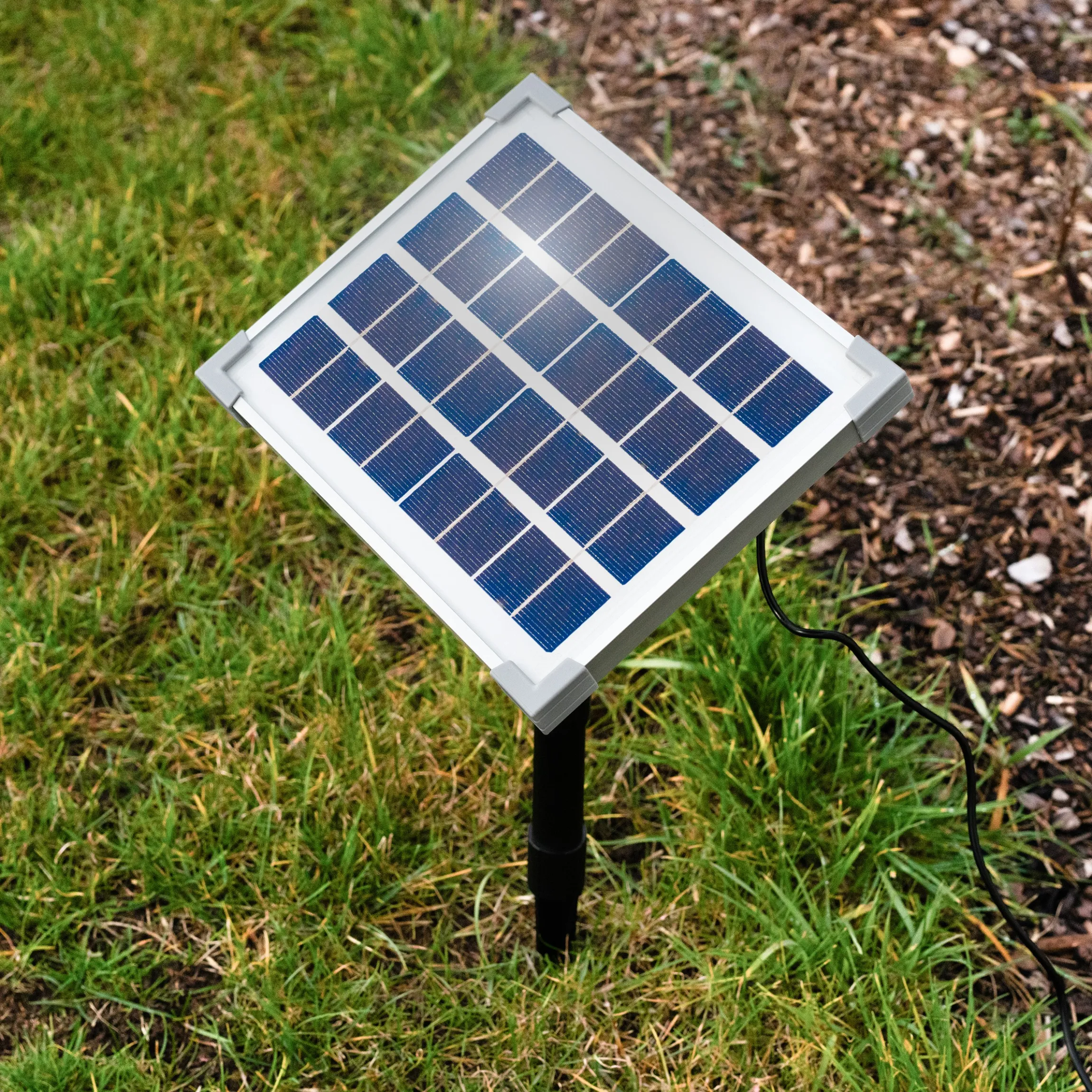 Solar Teichpumpenset 3,5/175 mit 1,2 Ah NiMh Akkuspeicher