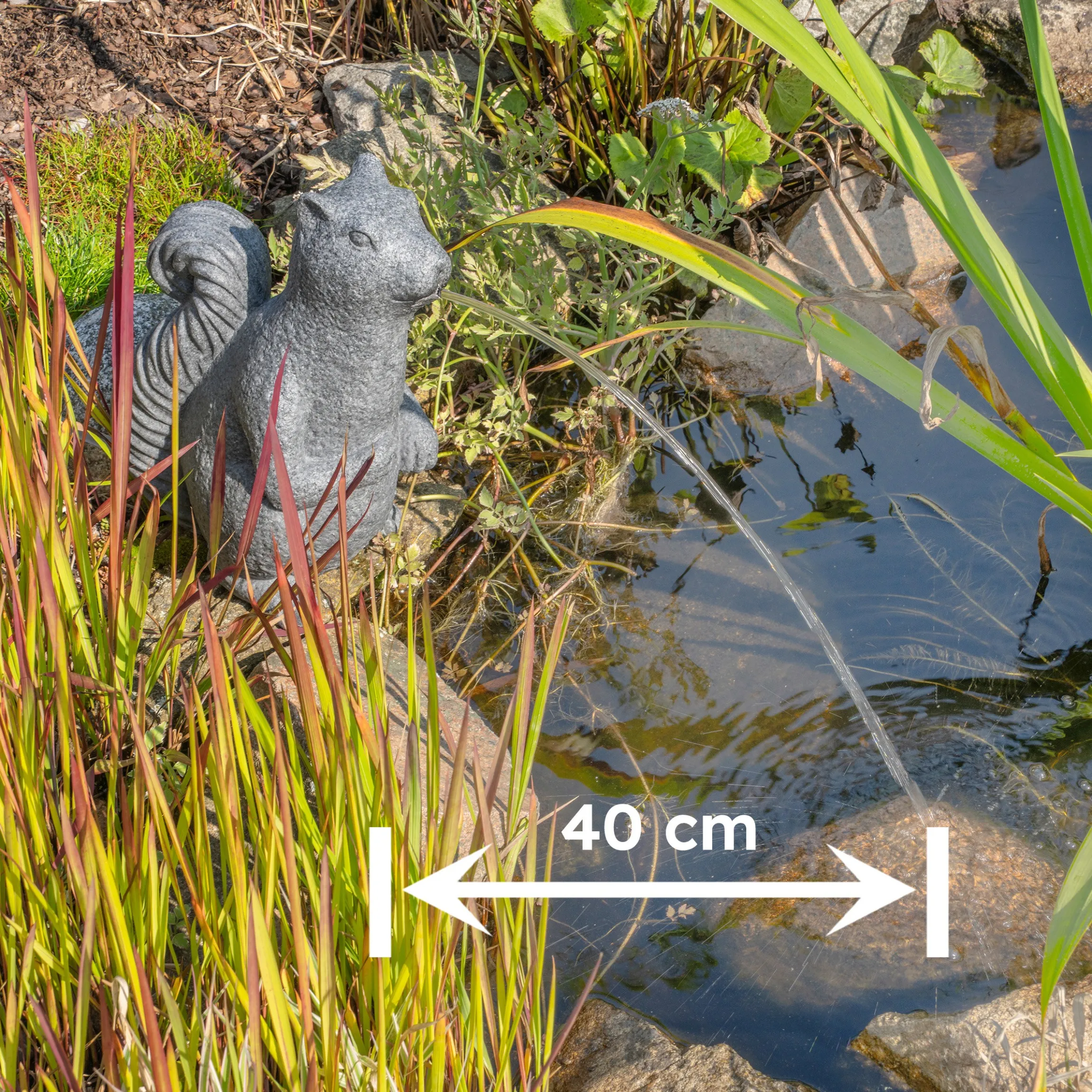 Solar Wasserspeier-Set sitzendes Einchhörnchen Puschel