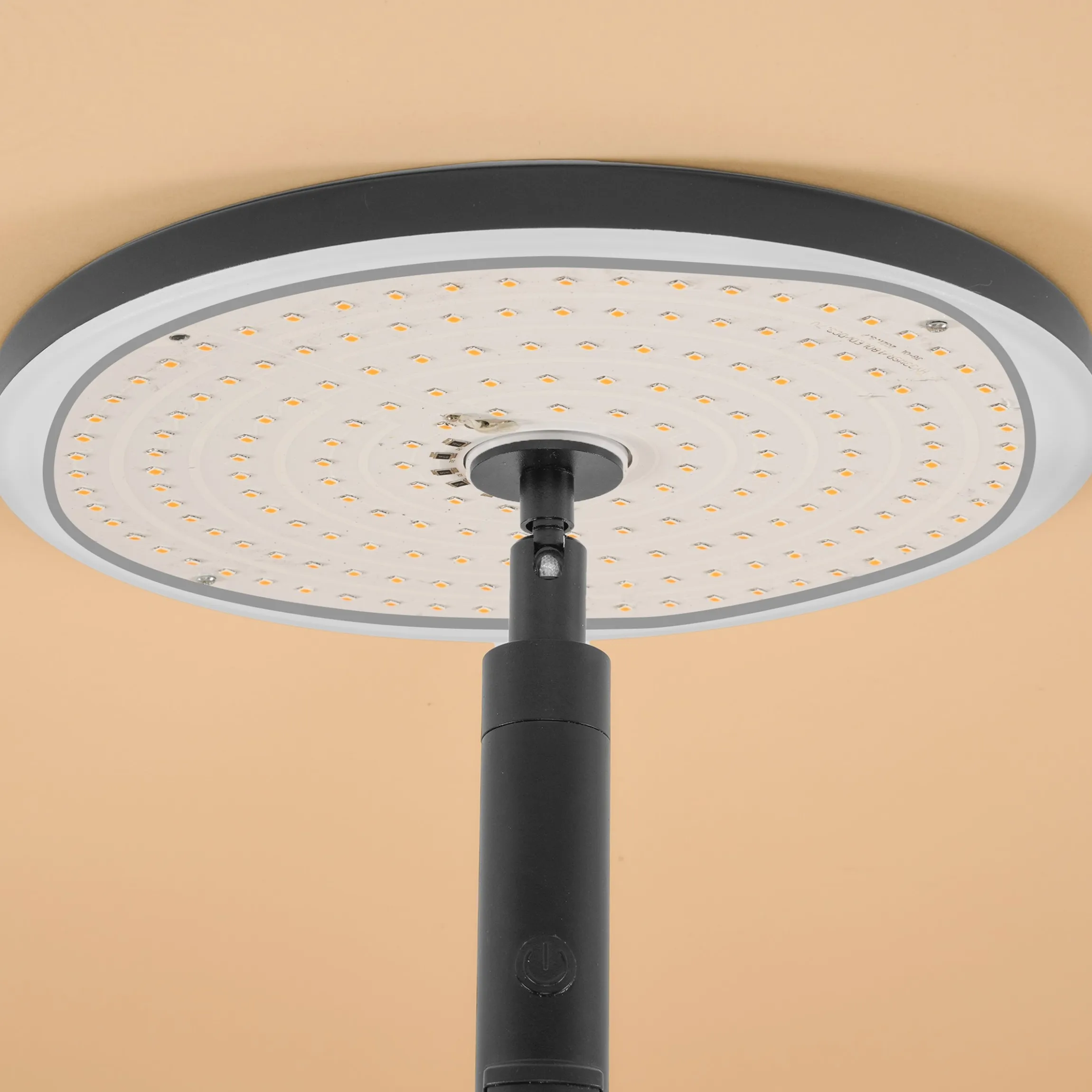 Vielseitige Solar Stand- und Leseleuchte Emilia 150 cm