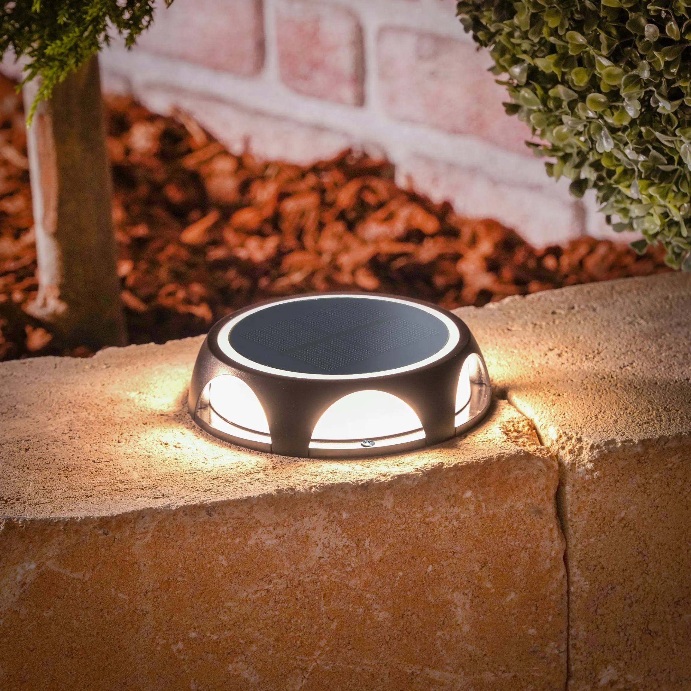 Wand- und Bodenleuchte Iris 14 cm aus Aluminium