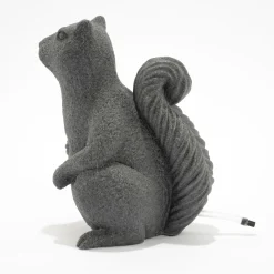 Wasserspeier-Figur sitzendes Eichhörnchen Puschel